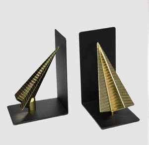 Porte-livres décoratifs géométriques et à motifs de feuilles, disponibles à prix de gros, présentent des motifs complexes découpés au laser pour les amateurs de livres. - Product Image 6