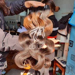 Extensiones de Cabello Humano Remy Virgen 100% Vietnamita Ondulado, Trama Única de Oreja a Oreja, Atadas a Mano, Todos los Colores Disponibles - Product Image 2