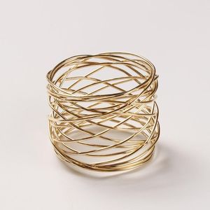 Anneaux de serviette en métal doré super vendus, design moderne en fil métallique, anneaux de serviette de luxe pour la décoration de table de mariage - Product Image 1