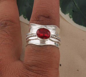 Anillo de Plata de Ley 925 Clásico con Bisel de Cuarzo Rubí de Lujo, Hecho a Mano, Cuadrado, para Mujer, Joyería de Moda al por Mayor - Product Image 3