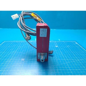 Contrôleur de débit massique numérique HORIBA STEC SEF-8240SL-UC-VM03 d'occasion – Pièces d'équipement semi-conducteur de génération précédente - Product Image 3