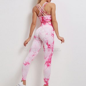 Ensemble de yoga pour femmes de haute qualité, en matière douce, offrant soutien et confort pour le yoga et le fitness - Product Image 2
