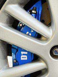 Kit de Frenos D1SPEC B4V3 para Ruedas Originales TOYOTA Altis Camry Honda CRV Civic K12 K14, Sistema de Frenos de Alto Rendimiento con 4 Pistones Forjados - Product Image 6