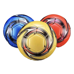 Ballons de football légers, durables et écologiques, très demandés, avec vessie en caoutchouc, taille personnalisée, cousus à la machine, logo personnalisé, promotionnel - Product Image 1