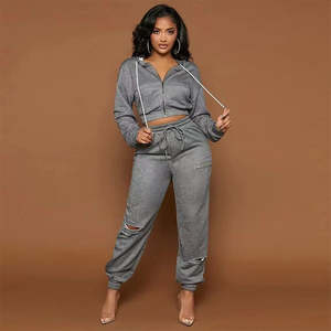 Ensemble de survêtement deux pièces pour femme : Sweat-shirt court zippé personnalisé et pantalon de survêtement large à coupe droite - Product Image 1