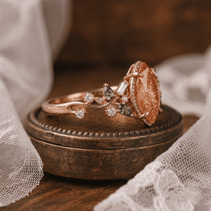 Collection Camélia – Bague en perle d'eau douce naturelle et pierre de soleil taille marquise (pierre de juin) – Bijou en pierres précieuses organiques - Product Image 3