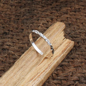 Bague en argent sterling 925 avec perles de turquoise, motif classique à pois, pour femme, idéale pour l'empilage, bijoux fins, vente en gros, directement de l'usine. - Product Image 5