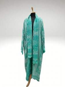 Conjunto de Abaya con Estampado Paisley de Diseñador Safaa – Cobertura Completa del Cuerpo con Pañuelo Hijab a Juego - Product Image 3