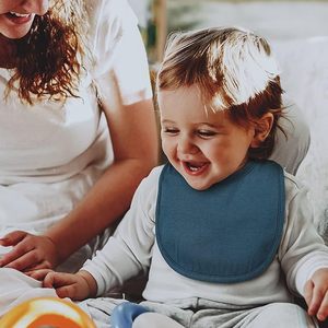 Babero Ajustable para Bebé, 95% Bambú, 5% Elastano, para Niños y Niñas - Product Image 3