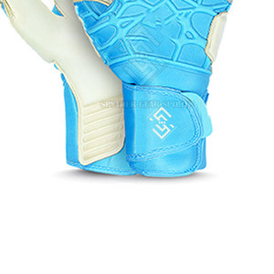 Premium High Quality Goalkeeper Gloves with Non-Slip Latex Palm Hook & Loop Closure Ventilated Structure Flexible Wrist Support - Product Image 4