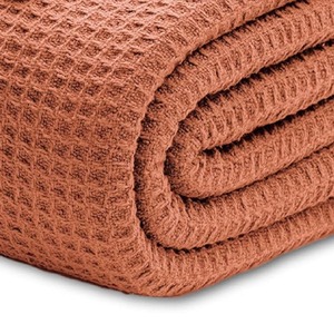 Mantas de Cama Antideslizantes de 280 g/m², Diseño Moderno de Punto Suave, Mantas de Cama para las Cuatro Estaciones - Product Image 4