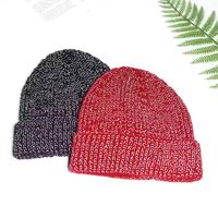 Bonnet unisexe tricoté à la main 100% acrylique, casquette décontractée d'hiver noire avec motif moucheté blanc, taille adulte 56-58CM