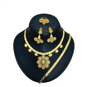 Collar de Cadena con Caja y Dijes de Latón Chapado en Oro de 24K con Patrón Floral, Estilo Africano Clásico para Mujer, Ideal para Fiestas y Bodas - Product Image 1
