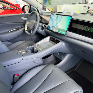 Sedán Eléctrico Moderno, Vehículo de Nueva Energía de Lujo, SUV Eléctrico B.Y.D. Plateado, Diseño Moderno, Conducción Automática, Vehículo de Nueva Energía - Product Image 5
