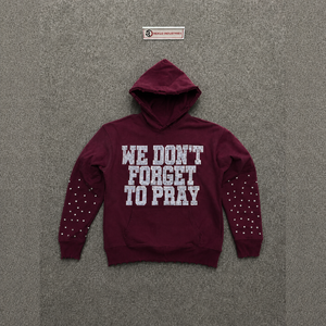 Sudadera con Capucha Color Granate con Letras de Diamantes de Imitación y Gráficos Religiosos Inspirados en la Fe, Sudadera con Capucha Cristiana Moderna y Elegante - Product Image 5