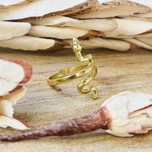Anillo de Serpiente de Alta Demanda, Anillo Gótico de Latón para Mujer, Chapado en Oro de 18k, Joyería Minimalista con Diseño de Animal, Anillo de Serpiente Vintage al por Mayor - Product Image 3