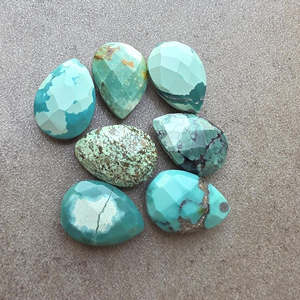 Turquesa Tibetana Natural en Forma de Lágrima, Corte Briolette, Gema Calibrada y Facetada para Joyería - Product Image 6
