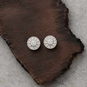 Boucles d'oreilles clous en argent sterling 925 avec moissanite taille brillant ronde, motif soleil, bijoux fins de luxe tendance hip-hop personnalisés - Product Image 2