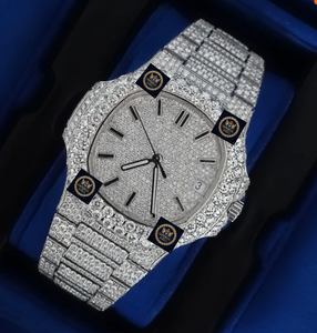 นาฬิกาอัตโนมัติ Imperial Jewels Luxury ประดับเพชรโมอิสซาไนต์เต็มเรือน ตัวเรือนสีเงิน สายสแตนเลสสตีล ขนาด 42 มม. หน้าปัดกระจก GPS กันน้ำ 10 บาร์ - Product Image 2