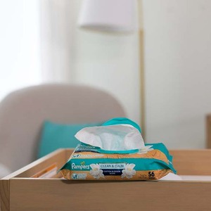 Toallitas Húmedas Premium Pampers Clean and Calm para el Cuidado del Bebé con Fórmula Suave Dermatológicamente Probada - Product Image 4