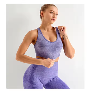 Ensemble de yoga côtelé violet, soutien-gorge de sport sans couture à dos nageur taille haute, leggings longs extensibles dans quatre directions, tenue de fitness par Twin City - Product Image 2