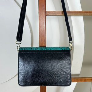 กระเป๋าถือหนังแท้ลายดอกไม้สไตล์ตะวันตกแบบใหม่ปี 2025 กระเป๋าสะพายไหล่หนังวัวแท้สำหรับผู้หญิง - Product Image 5