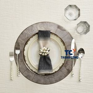 MEILLEURE VENTE Salle sophistiquée: Napperon en nacre et Capiz-superbes pièces artisanales pour les paramètres de table de luxe. - Product Image 3