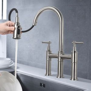 Rubinetto da Cucina Classico a Doppia Maniglia Estraibile in Acciaio Inox 304 Lucidato e Spazzolato e Ottone, con Installazione a Incasso - Product Image 1