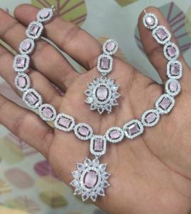 Conjunto de Collar de Latón Premium para Mujer con Brillo Duradero y Ligero para Bodas, Eventos Culturales y Uso Diario Étnico - Product Image 6