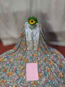 ชุดเดรสโซมาเลียแบบดั้งเดิม ประดับด้วยลูกปัดหินหรูหรา ดีไซน์ลายดอกไม้ สำหรับโอกาสพิเศษ - Product Image 4