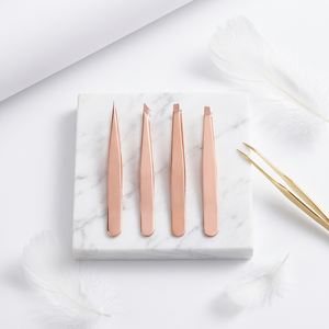 Pinzas para Cejas Forgieline Rose Gold, Puntas Inclinadas y Planas, Aplicador de Pestañas, Logotipo Personalizado, Juego de 4 Piezas, Acero Inoxidable - Product Image 4