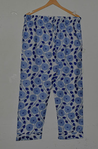 Ensemble de pyjama en coton tissé imprimé floral bleu élégant, vêtements de détente artisanaux Jaipuri, vêtements de nuit confortables pour femmes - Product Image 5