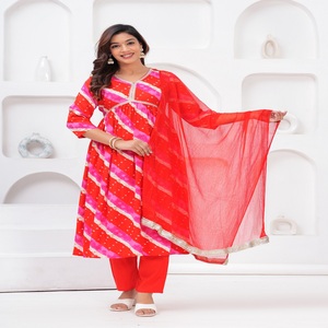 Conjunto de Kurta, Pantalón y Dupatta Estampado Rojo para Mujer |   Kurti Étnico con Cuello en V Recto y Dupatta de Diseño - Product Image 1