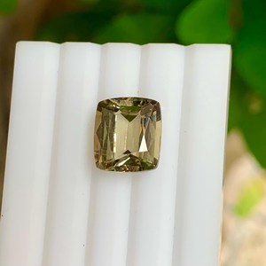 Pieza de Gema de Tanzanita Zoisita Natural, Perfecta para la Elaboración de Joyería Fina y Colecciones de Joyería de Diseño - Product Image 5