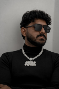 Collier pendentif personnalisé pour homme en argent sterling 925 avec moissanite, bijoux sertis de pierres, cadeau pour femme - Product Image 2