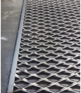 Rollo de Malla Metálica Expandida Galvanizada, Malla Expandida de Diamante Galvanizada de Alta Resistencia, Malla Metálica Expandida Galvanizada para Seguridad - Product Image 1