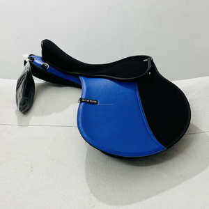 Selle synthétique d'endurance de cheval de conception personnalisée avec rabat bicolore et résistant aux UV - Product Image 4