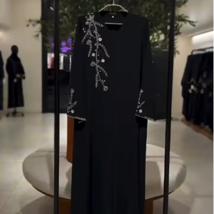 Abaya élégante et raffinée de style islamique pour femmes, style Dubaï, tenue traditionnelle modeste avec accessoires - Product Image 1