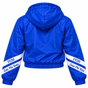 Chaqueta Corta con Capucha Zeta Phi Beta para Mujer, Azul Rey, Cierre Completo, Manga Blanca con Rayas, Letras Griegas 1920, Sororidad - Product Image 2