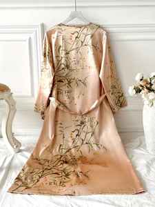 Bata de satén de lujo para mujer, 100% seda, de alta calidad, a la moda, para uso en spa, con logo personalizado, estampada, para uso casual, todas las tallas - Product Image 6