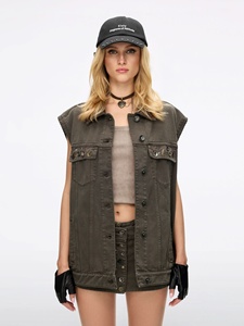 Veste en jean décontractée pour femmes pour l'été, finition cirée avec décoration boutonnée - Product Image 5