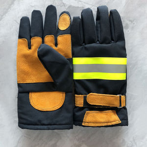 Gants de travail résistants à la chaleur, nouvelle collection, gants de pompier en cuir, meilleur service OEM, gants de pompier. - Product Image 1