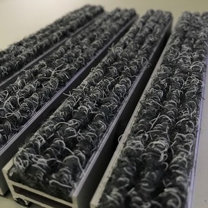 Bảo trì thấp thương mại lối vào <span class=keywords><strong>Mat</strong></span> cho văn phòng tùy chỉnh nhôm sàn <span class=keywords><strong>Mat</strong></span> được xây dựng trong thảm cửa lớn cho doanh nghiệp chống trượt - Product Image 1