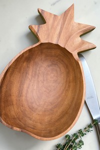 Plato y Tazones Decorativos de Madera de Mango Ecológica Hechos a Mano con Diseño de Piña para Uso en el Hogar y Hoteles - Product Image 5