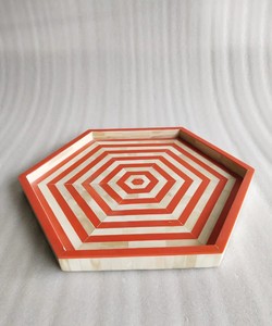 Bandeja Decorativa Rectangular de Madera, Diseño Bohemio con Grabado Floral Azul y Blanco, Hecha a Mano, para Servir o Almacenar, Decoración para el Hogar - Product Image 4