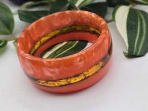 Bracelet élastique perlé en résine acrylique Lucite, tube incurvé poli miroir, pour femme, coloré, sculptures modernes, accents décoratifs - Product Image 2