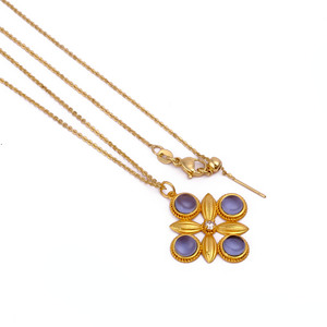 Collier pendentif trèfle El Joyero en topaze bleu clair à quatre serties, en laiton plaqué or, avec chaîne à maillons ajustable, cadeau vintage pour femme - Product Image 2