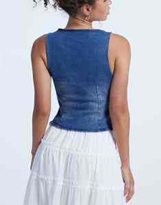 Ropa de Inspiración Minimalista, Estructura Elegante, Sensación Ligera, Acabado Premium, Estilo Equilibrado, Elegante para Uso Diario, Top de Mezclilla para Mujer - Product Image 2