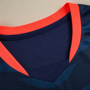 Tenue d'entraînement Nouvelle Arrivée Respirante Imprimée Uniforme de Football 100% Polyester Couleurs et Logo Personnalisables Haute Qualité Vente Chaude - Product Image 3