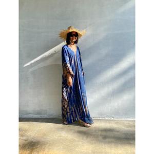 Robe kaftan bleu tie-dye de luxe pour femmes, ample, style plage, tenue bohème, maxi kaftan - Product Image 5
